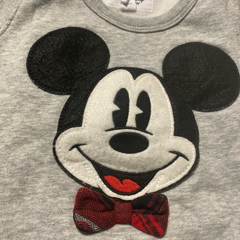 Mickey sweatshirt